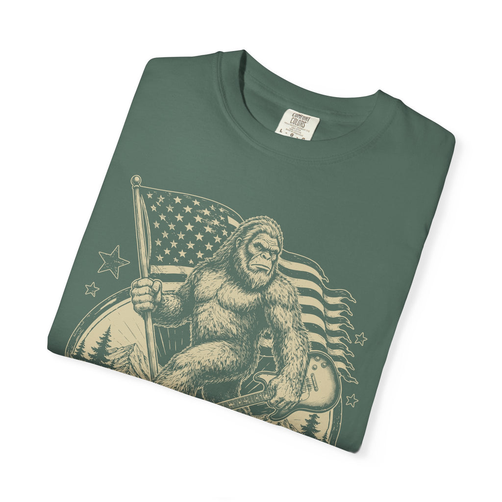 T-Shirt — 'American Legend' Bigfoot Holding U.S. Flag Vintage Graphic