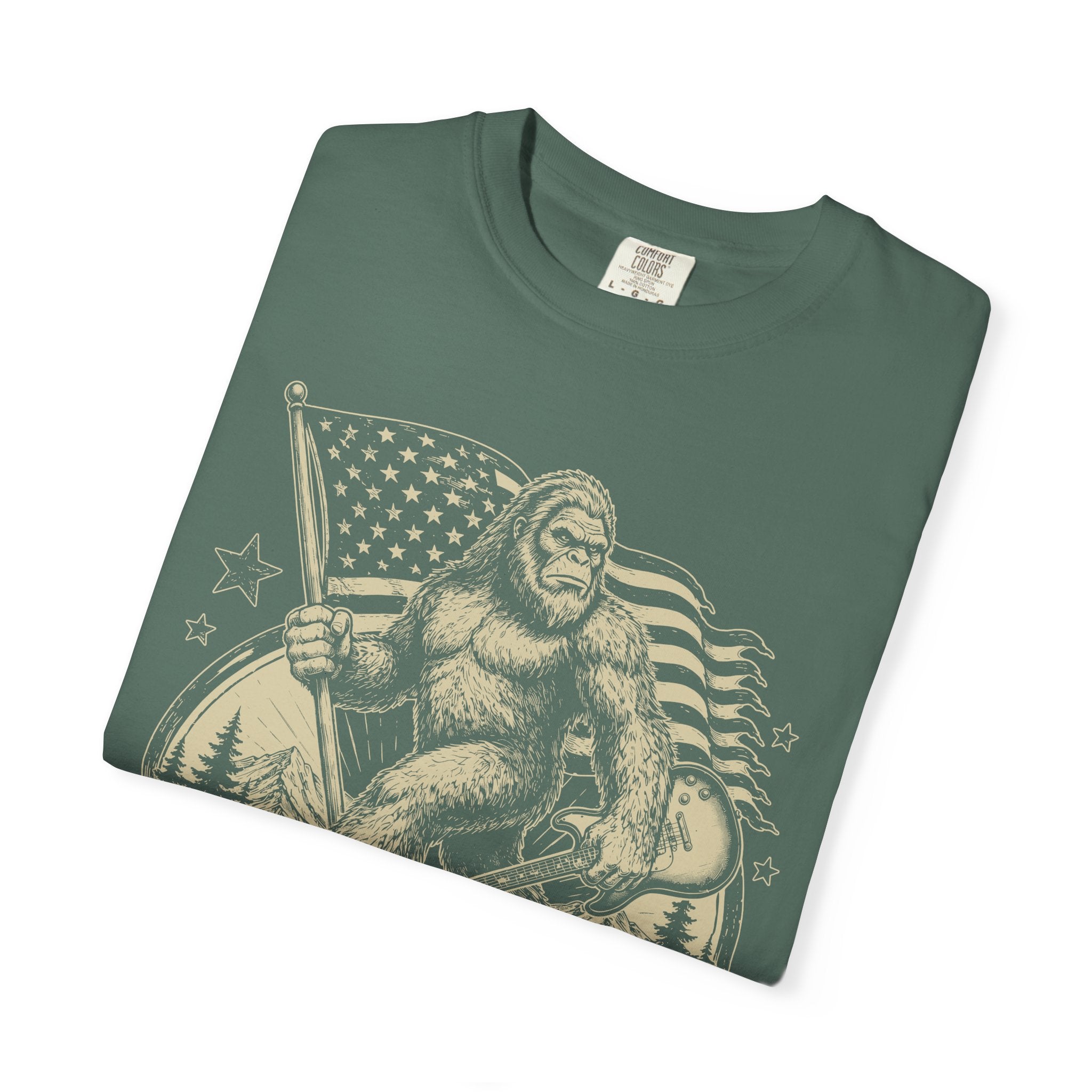 T-Shirt — 'American Legend' Bigfoot Holding U.S. Flag Vintage Graphic